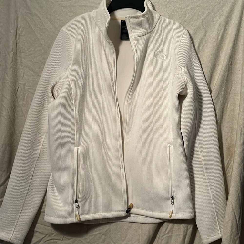 The North Face jacket 100 polyester
